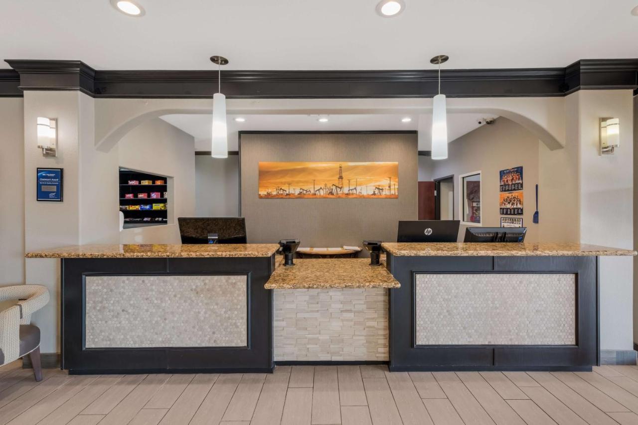 Western South Plains & Hotel
