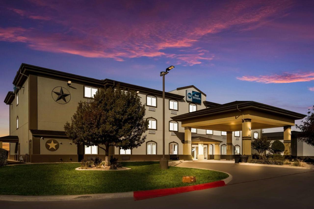 Western South Plains & 3* Levelland