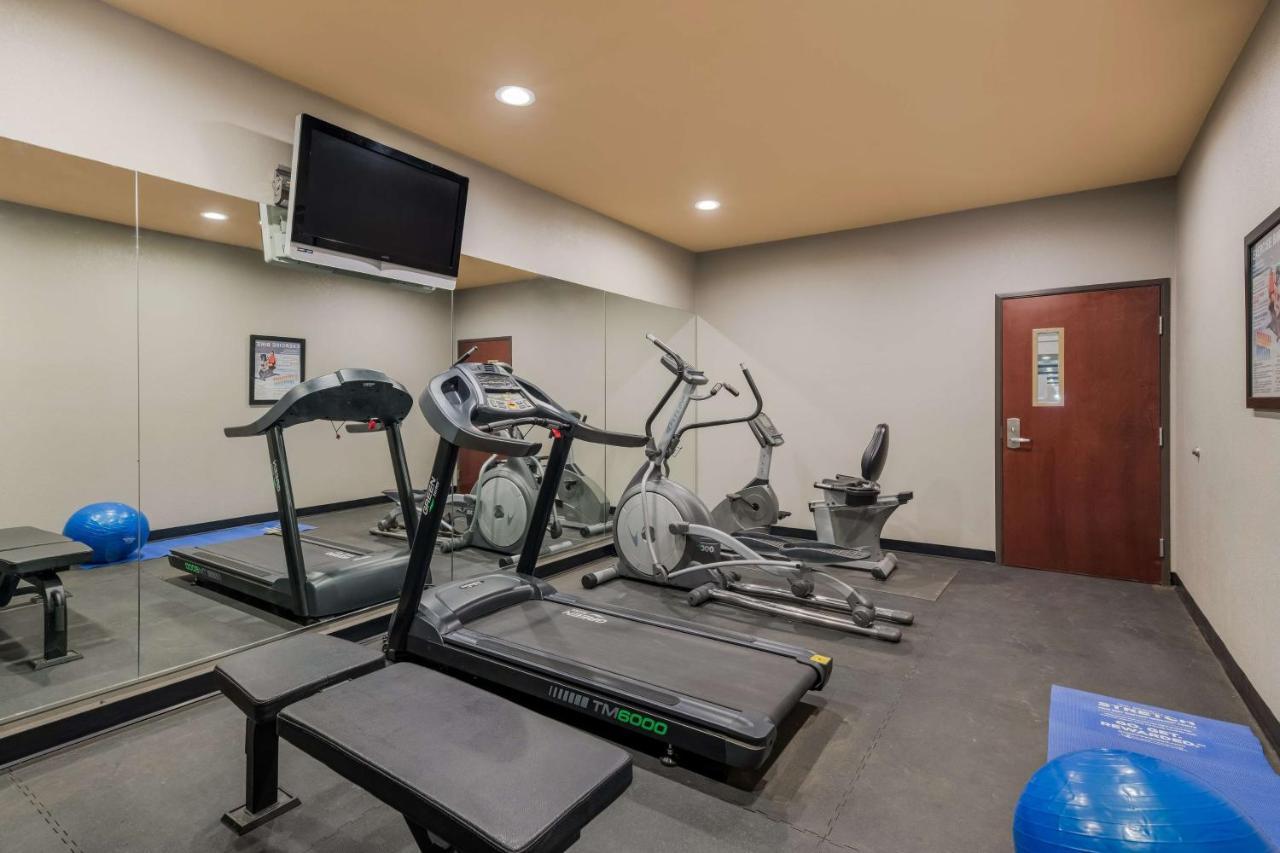 Western South Plains & Hotel 3*